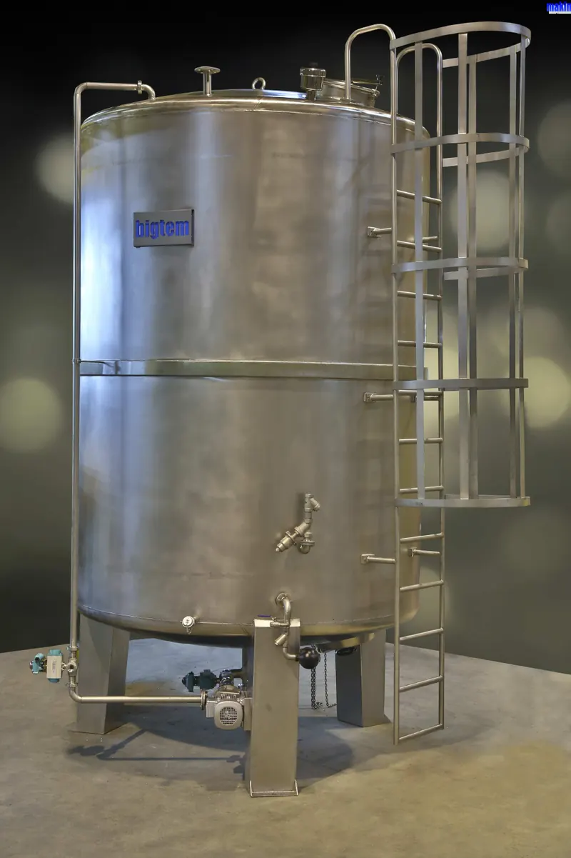 Bigtem stainless steel oil storage tank for a continuous fryer