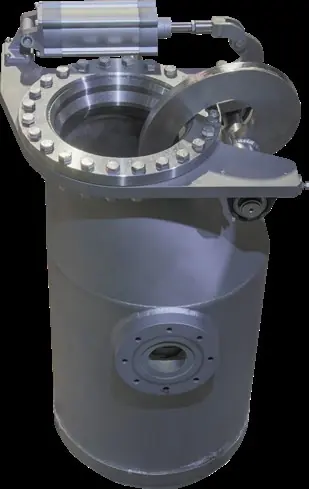 Stainless steel steam peeler pressure vessel with rotating drive flange