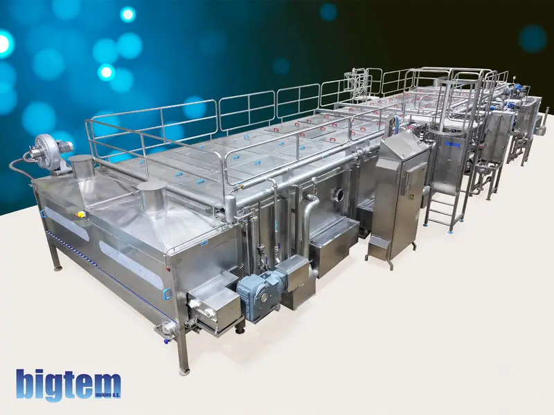 Bigtem pasteurizing tunnel with infeed and discharge conveyors