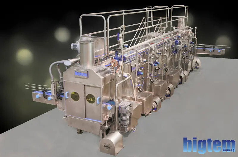 Bigtem pasteurization and cooling tunnel with spray zones and service walkway